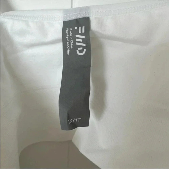 Size 1X FWD White Seamless Sports Bra - Picture 5 of 5